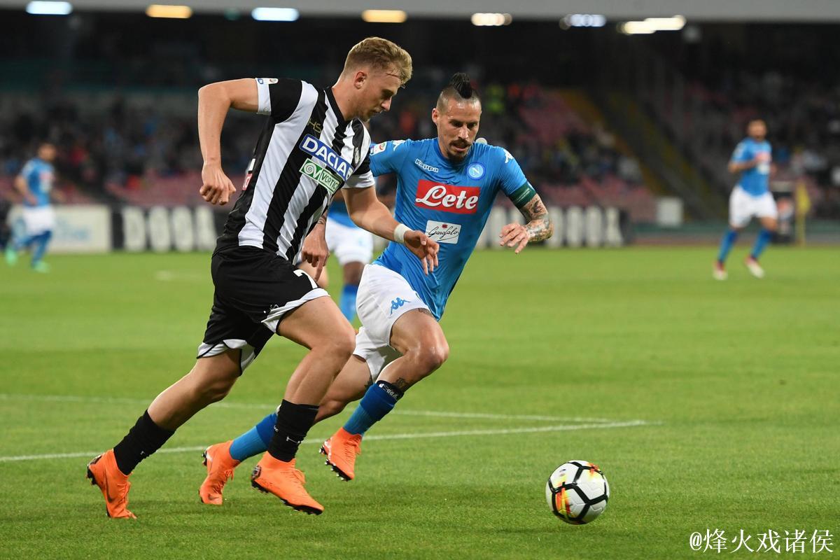 半场： 乌迪内斯0-0那不勒斯，场面较为平淡，两队机会寥寥