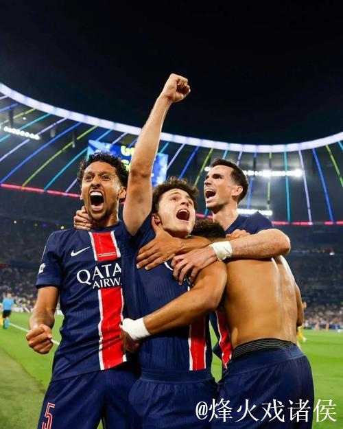 欧冠-马尔基尼奥斯闪电进球巴尔科拉点球不中 巴黎4-0横扫亚特兰大