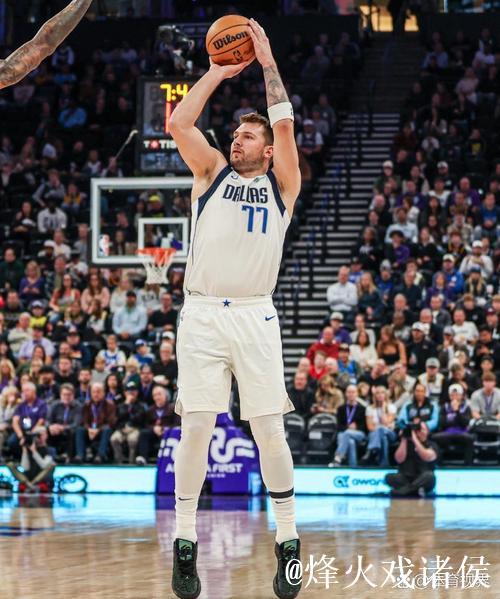 东契奇37+7+9难救主 独行侠关键失误负爵士吞4连败 东契奇37+7+9难救主 独行侠关键失误负爵士吞4连败